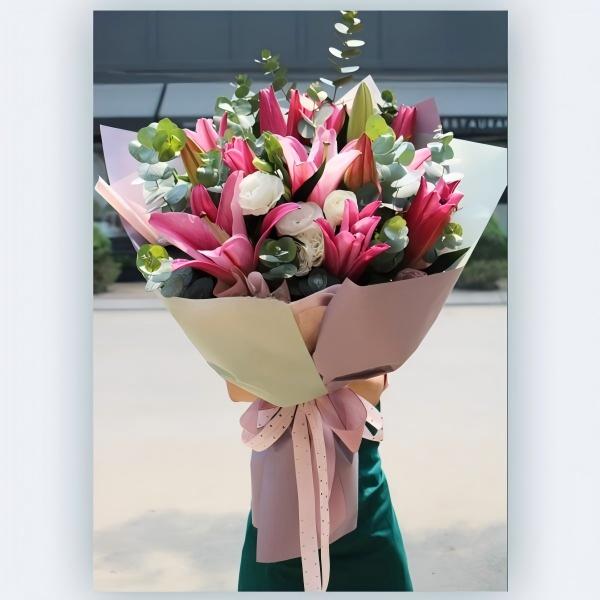 Blush Lily & Lisianthus Bouquet