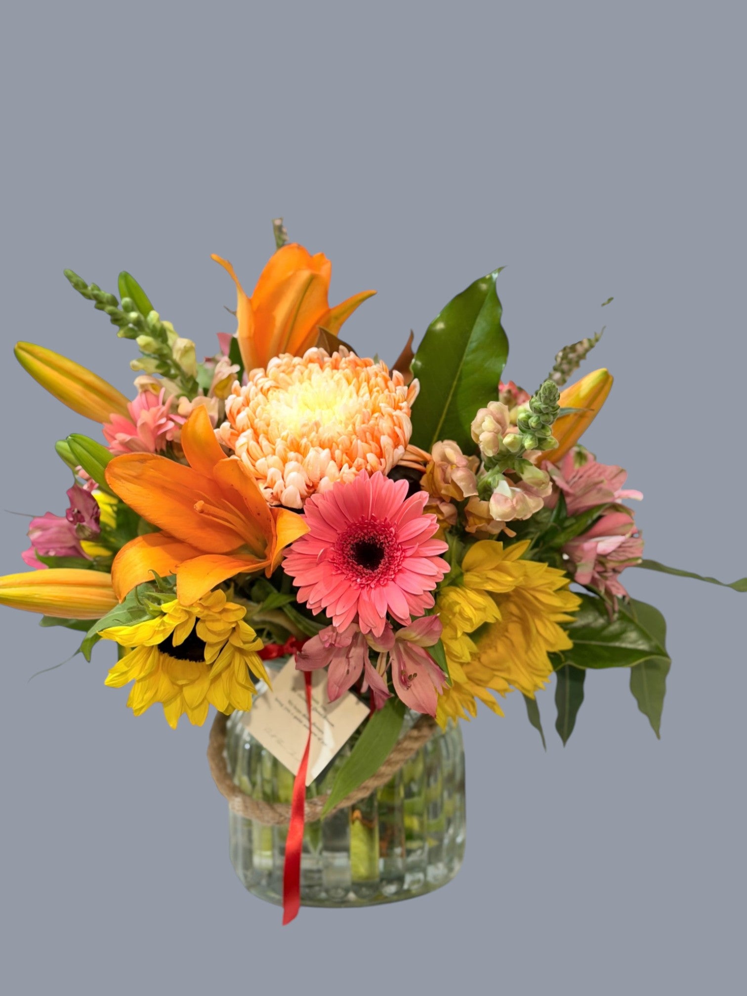 Golden Glow – Fresh Flower Arrangement