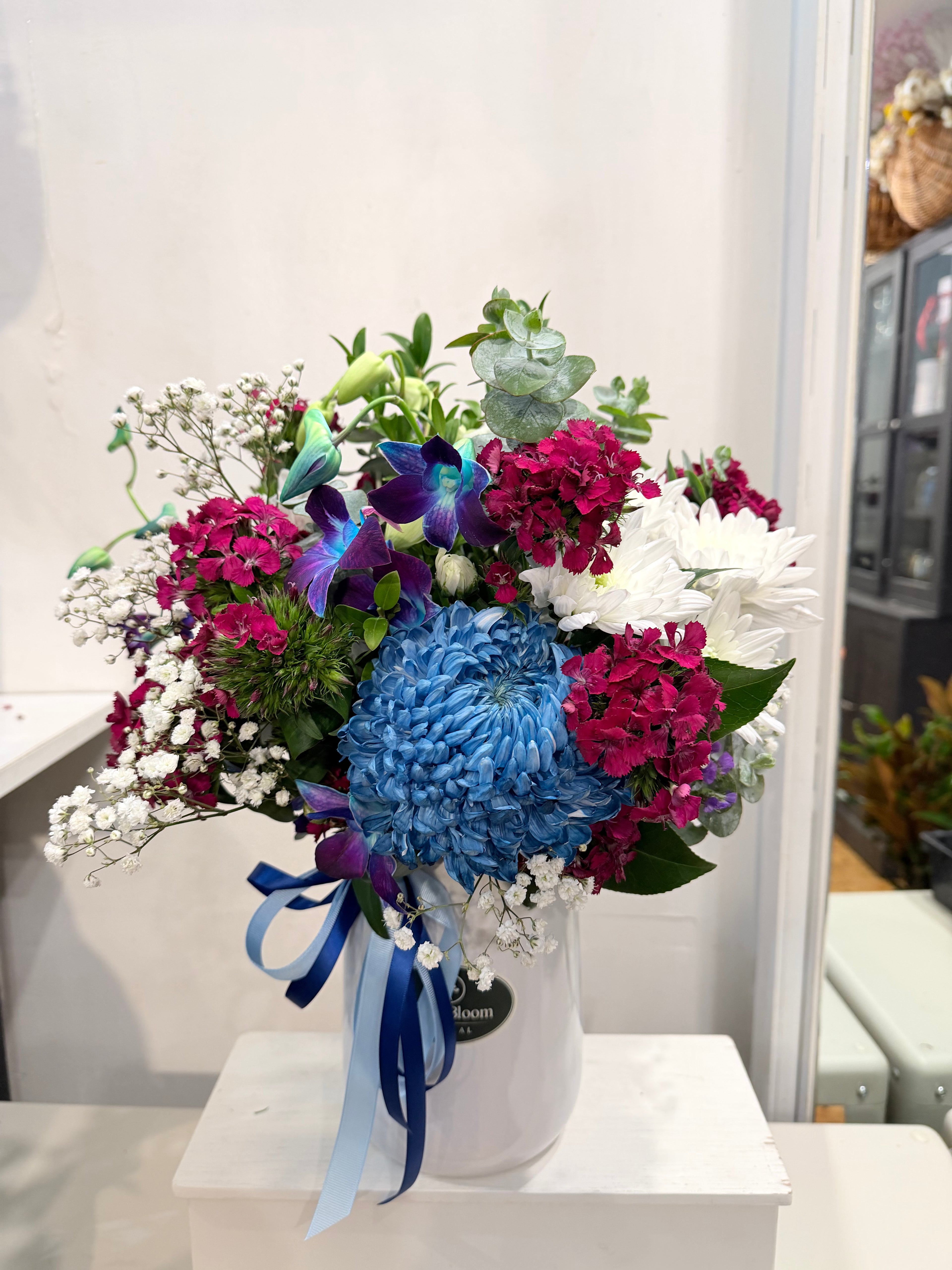 Blue Whisper – Fresh Flower Arrangement