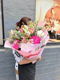 Pink Wishes – Cheerful Seasonal Bouquet