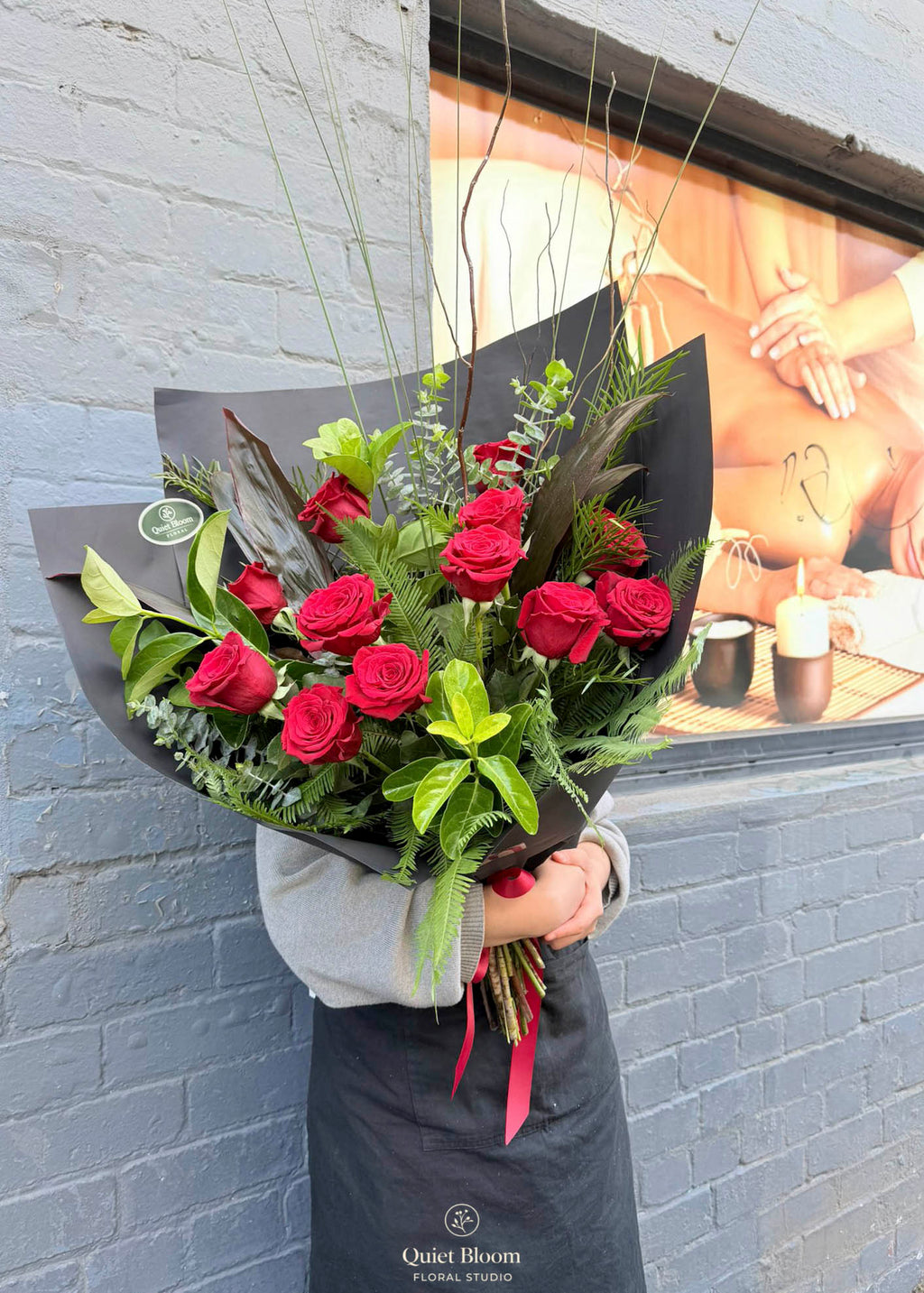 Premium Ecuador Roses – Dozen Bouquet