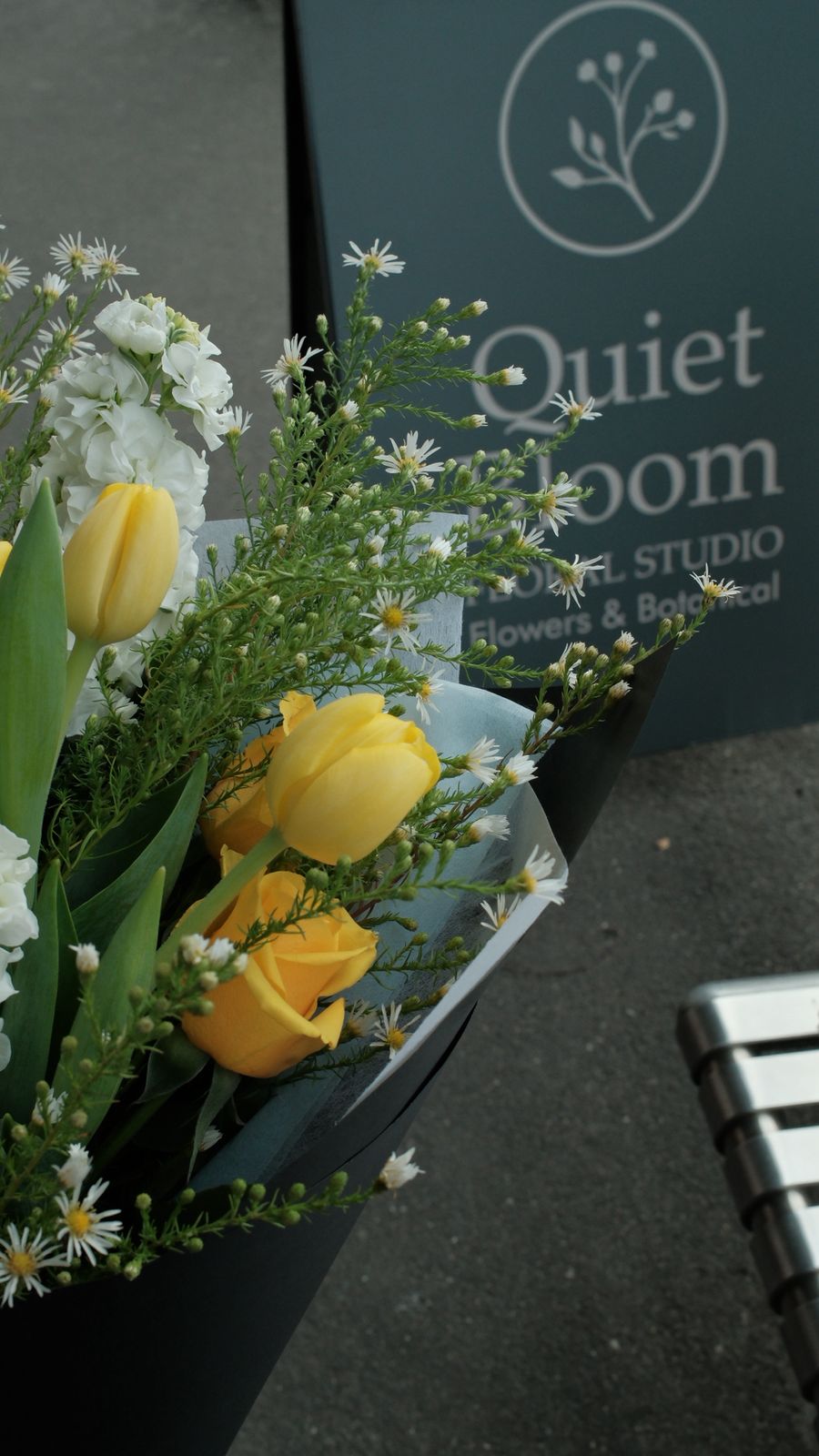 Sunny Meadow – Hand-Tied Bouquet