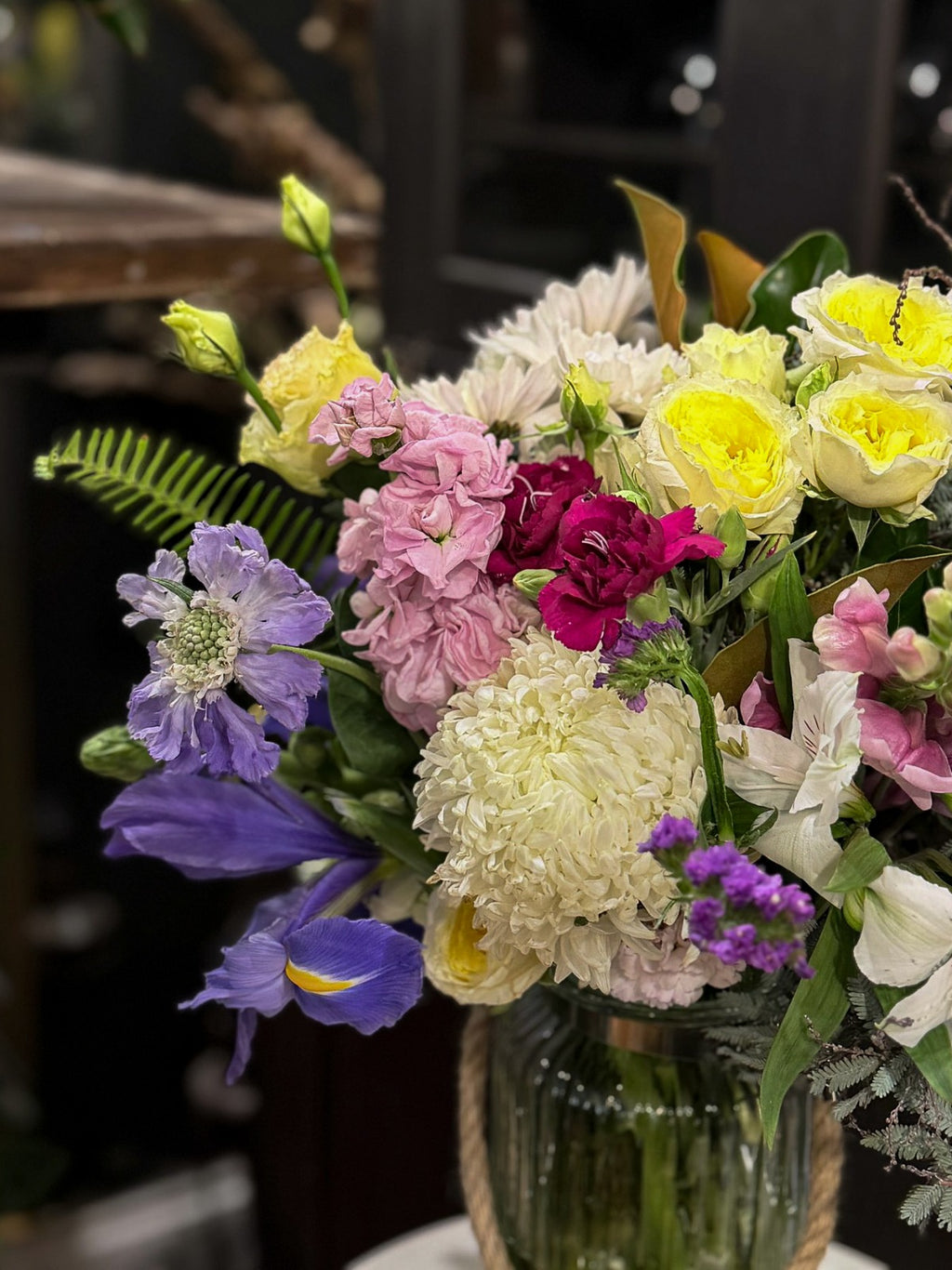 Soft Gathering - vase arrangement