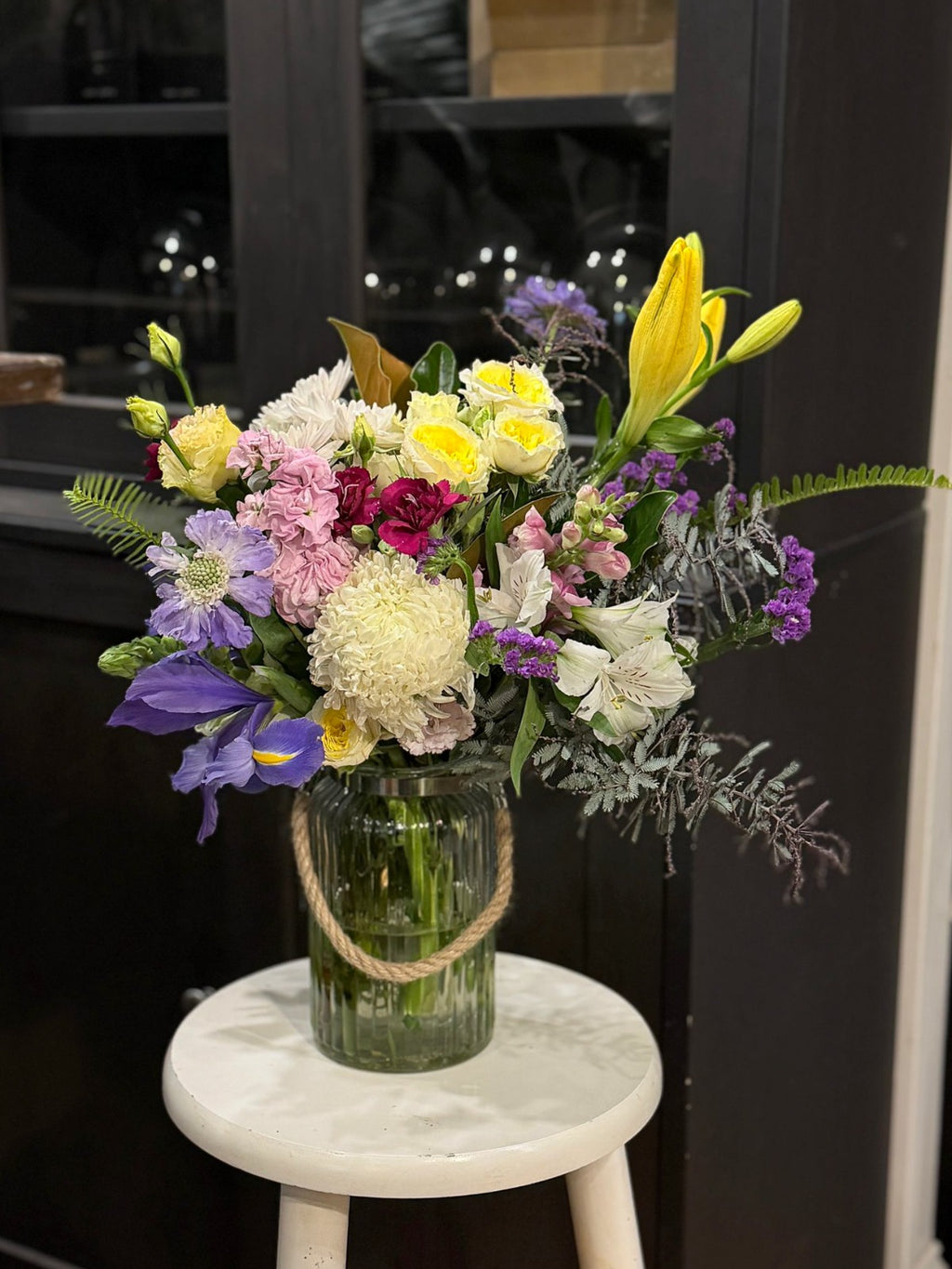 Soft Gathering - vase arrangement