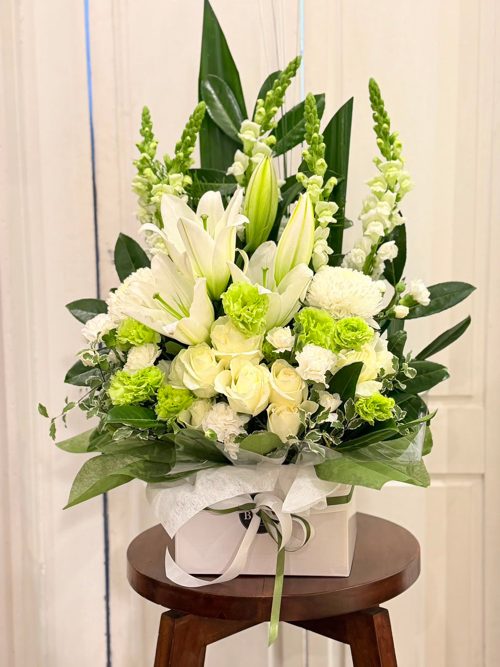 White Sympathy Arrangement