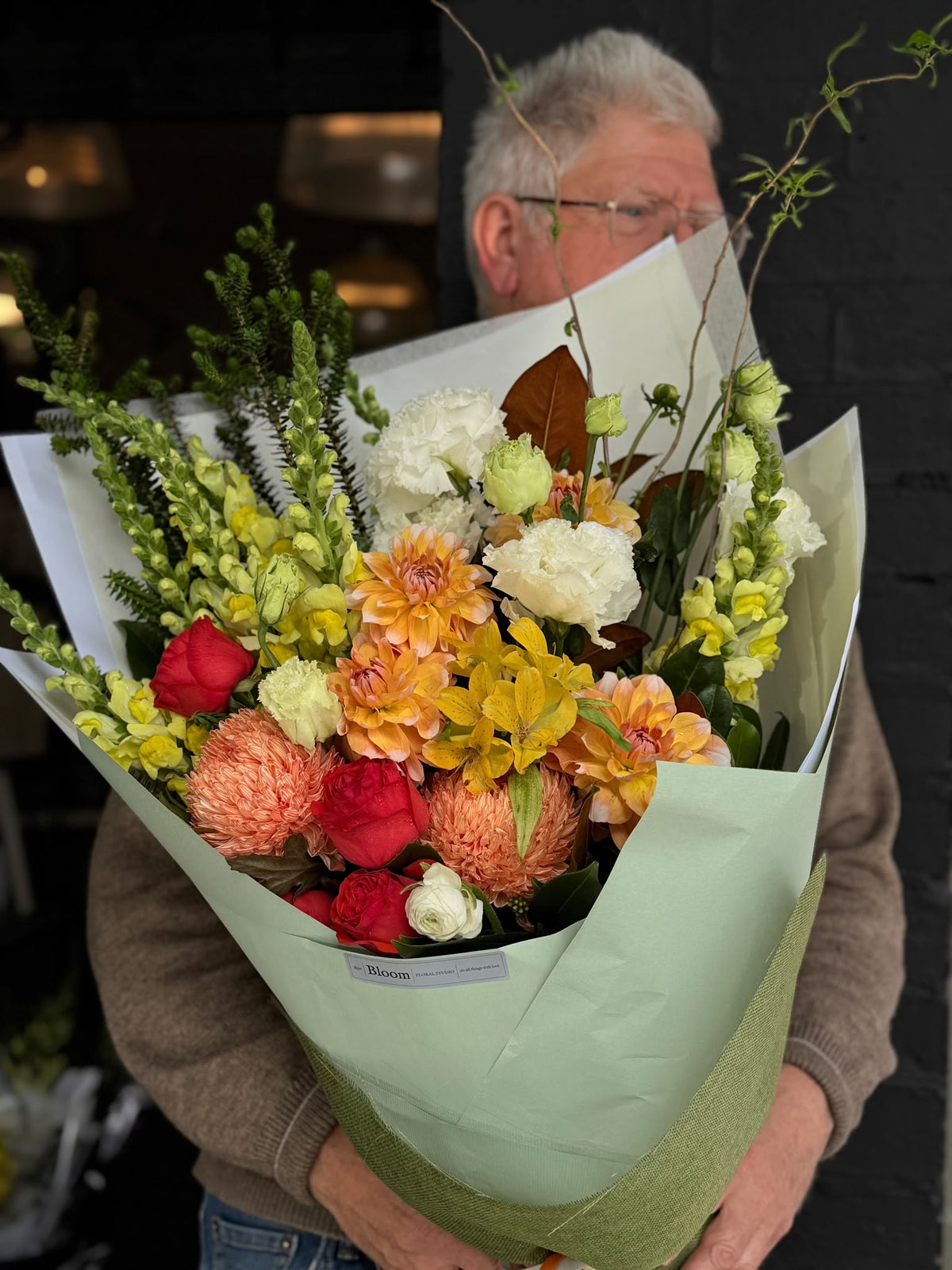 Golden Ember – Luxury Mixed Flower Bouquet